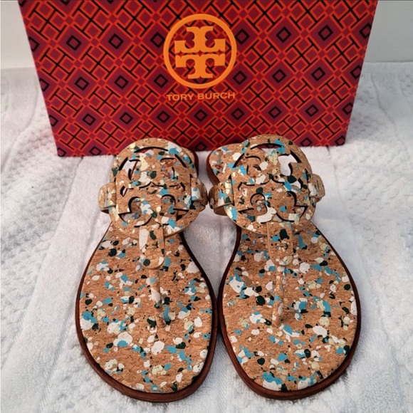 Lovely Tory Burch Miller Floral Summer Sandals Shoes Thongs Flats 8 New in Box - Picture 4 of 7